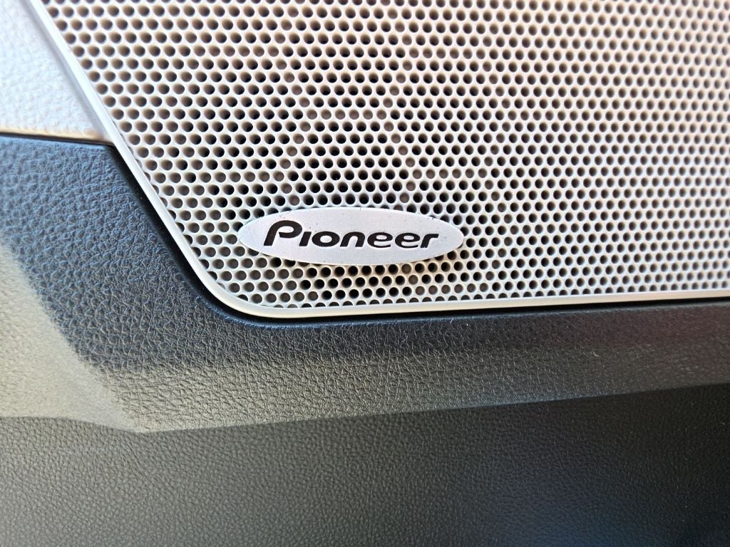 2016 GMC Terrain — detail view