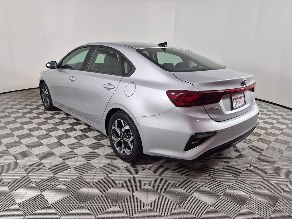 2020 Kia Forte — detail view